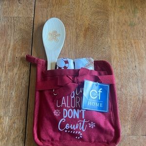 NWT Christmas kitchen gift set
